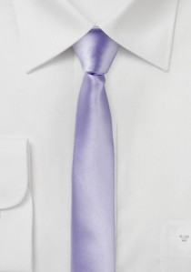 Extra schmal geformte Krawatte flieder
