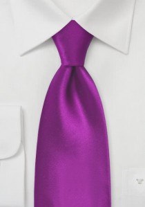  - Unifarbene Seiden-Krawatte purpur
