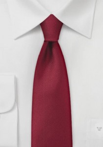 Einfarbige schmale  Krawatte mit Rippsstruktur in